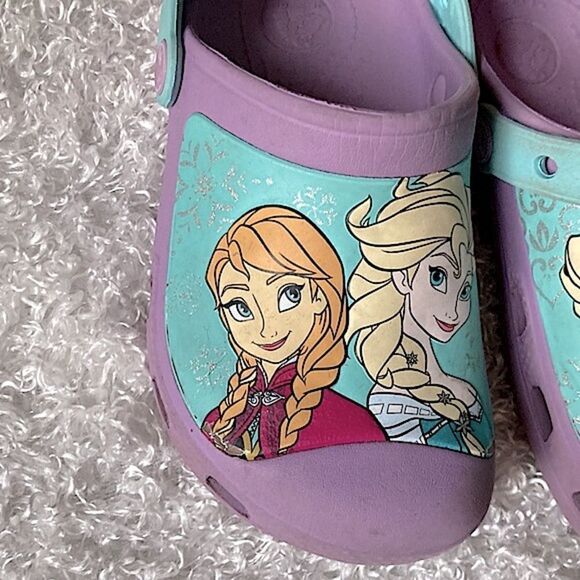 Crocs Girls Shoes Disney Frozen Crocs Clogs - Picture 3 of 8